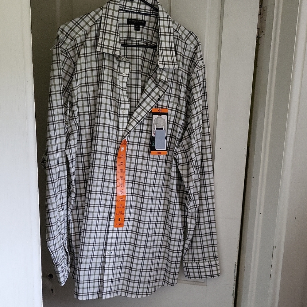Banana Republic Men's Black and White Checkered Shirt